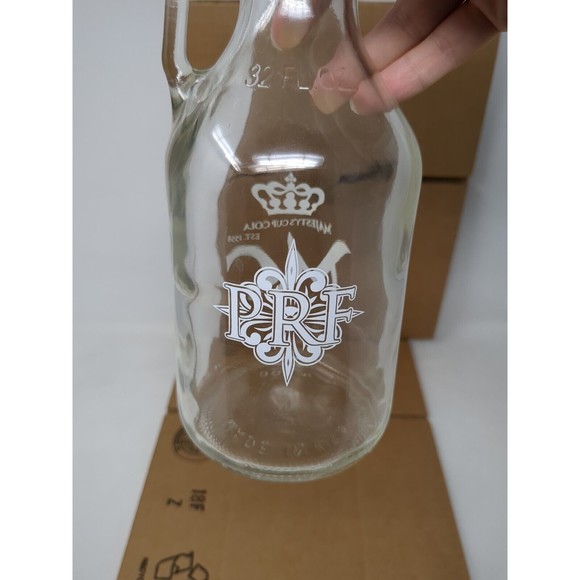 Majesty's Cup Cola Bottle MC PRF Est. 1558 Soda 32 oz. Clear Glass w/ Handle VTG - Picture 7 of 8